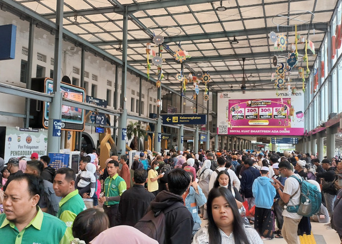  34.576 Pemudik Pilih Berangkat ke Kampung Halaman pada H+4 Lebaran dari Stasiun Gambir dan Pasar Senen