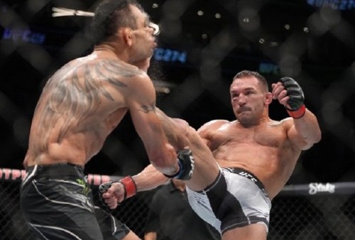 UFC 274: Kalahkan Ferguson Secara Brutal, Chandler Berteriak Tantang McGregor dan Gaethje