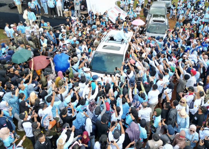 Kegembiraan Warga Subang Bertemu Prabowo, Doakan Menang Satu Putaran