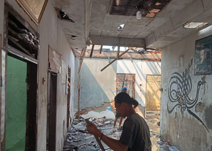 Set Top Box TV Meledak, Rumah di Tigaraksa Tangerang Kebakaran