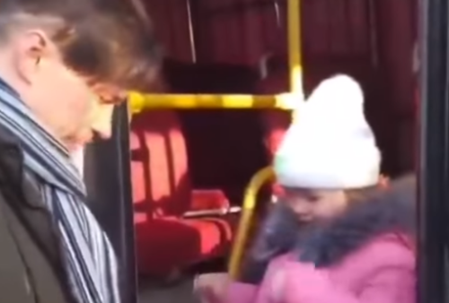 Nyesek Video Perpisahan Anak dan Ayah Sebelum Berperang dengan Rusia, Tangisannya Buat Hati Warganet Hancur