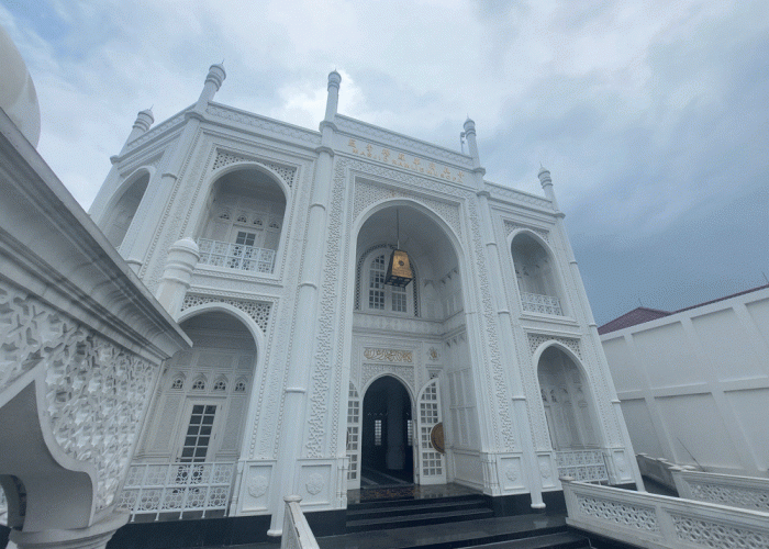 Selama Ramadan, Masjid Ramlie Musofa Taj Mahal-nya Indonesia Sediakan 100 Porsi Bukber Gratis
