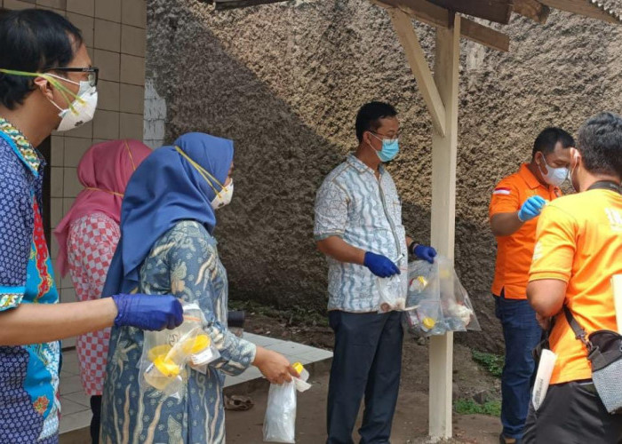 Sampel Makanan dan Minuman Keluarga Keracunan di Bekasi Dibawa ke Puslabfor Polri