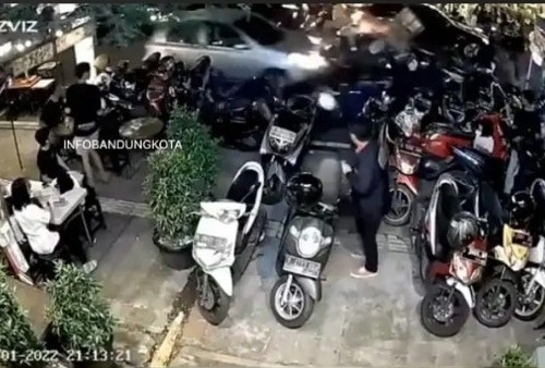 Mobil Tabrak Deretan Motor yang Sedang di Parkir Viral di Medsos, Polisi Bilang Begini