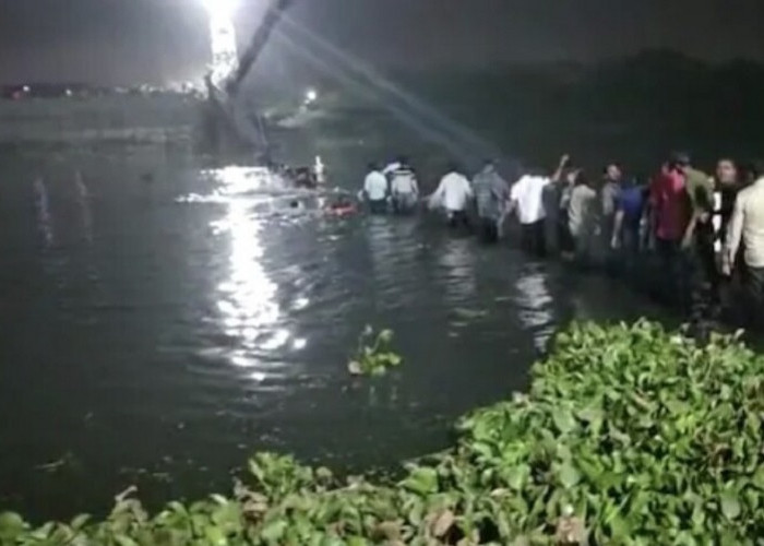 Jembatan Gantung Morbi India Roboh Telan Korban Tewas 132 Orang