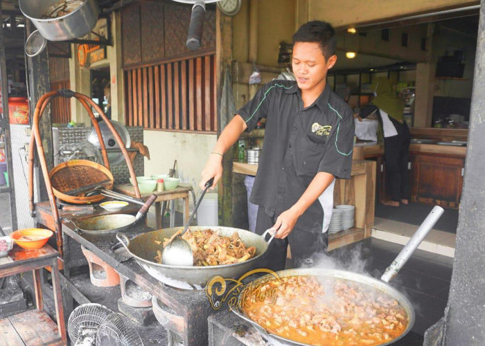 Nasabah KUR BRI, Sate Klathak Pak Pong Jadi Primadona Wisata Kuliner saat Mudik Lebaran ke Yogyakarta
