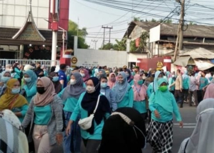 PT. Tuntex Bangkrut, Disnaker Tangerang Pastikan THR dan Pesangon Dibayar Sesuai Ketentuan