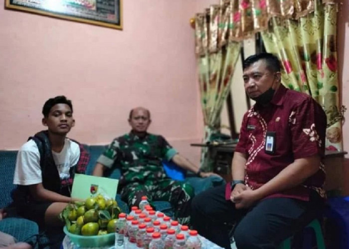 Suporter Arema FC Korban 'Tendangan Kungfu' Tolak Tawaran Jadi Anggota TNI,  Alasannya Bikin Geleng Kepala