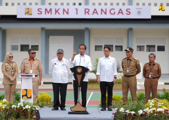 Pulihkan Aktivitas Sosial Ekonomi, Menteri Basuki Dampingi Presiden Jokowi Resmikan Rehab dan Rekonstruksi Bangunan Gedung Pascabe