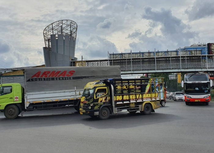Selama Libur Nataru 2023, Truk Sumbu Dilarang Melintas di  Tol Jakarta-Cikampek 