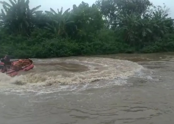 Lansia di Kronjo Tangerang Hanyut Saat Mandi di Sungai, Warga: Korban Sudah Dua Kali Terseret Arus 