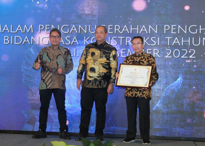Kantongi Penghargaan dari PUPR, Brantas Abipraya Perkuat Komitmen Bangun Infrastruktur Unggul untuk Indonesia