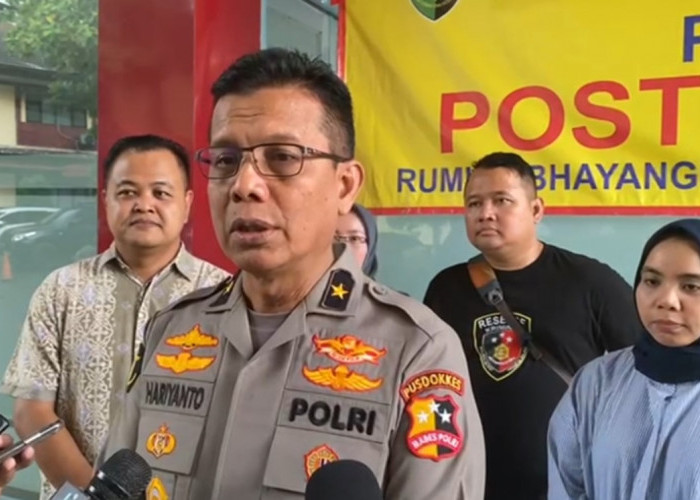 RS Polri Sudah Menyerahkan 5 Jenazah Korban Kebakaran Toko Bingkai di Mampang ke Keluarga