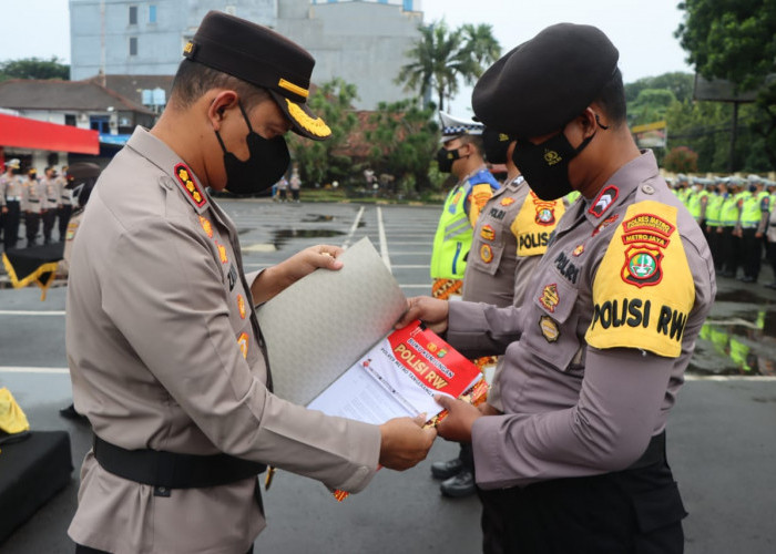 Dibentuk Polisi RW di Tangerang, Tugasnya Cuma Dengar Curhatan Warga 