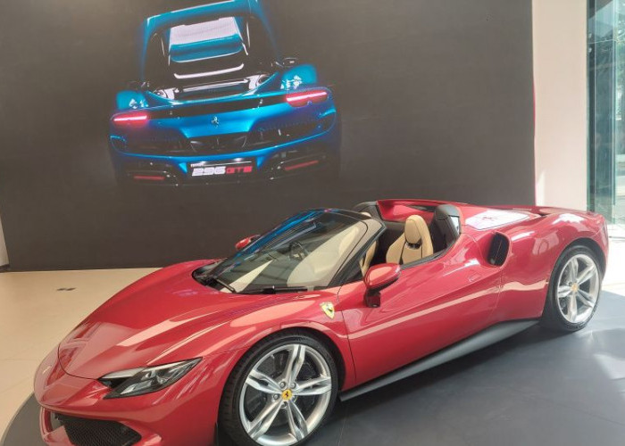 Ferrari Hadirkan Mobil Sport Hybrid dengan Atap Terbuka