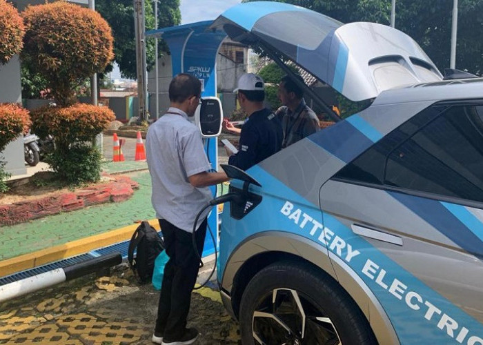 Terus Akselerasi Ekosistem Kendaraan Listrik, PLN Tambah 5 Unit SPKLU di Palembang