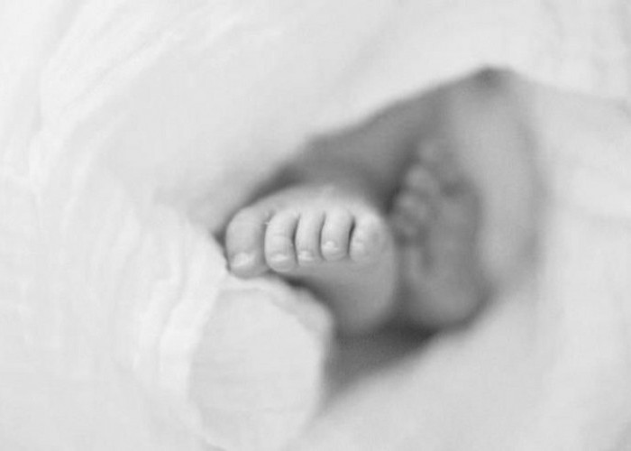 Buang Bayi Usia 3 Hari di Depan Rumah Warga, Sepasang Kekasih Ditangkap