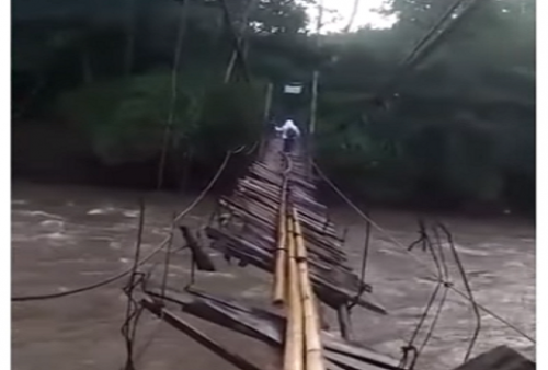 Ngeri! Jembatan di Cianjur Viral karena Keadaannya yang Sangat Memprihatinkan