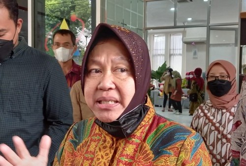 Mensos Tri Rismaharini Salurkan Bantuan Untuk 3 Anak Berkebutuhan Khusus di Kota Bekasi