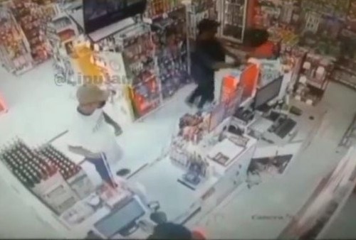 Dua Pria Todongkan Pistol ke Kasir Minimarket di Bekasi, Polisi Bilang Bukan Perampokan, Ini Alasannya