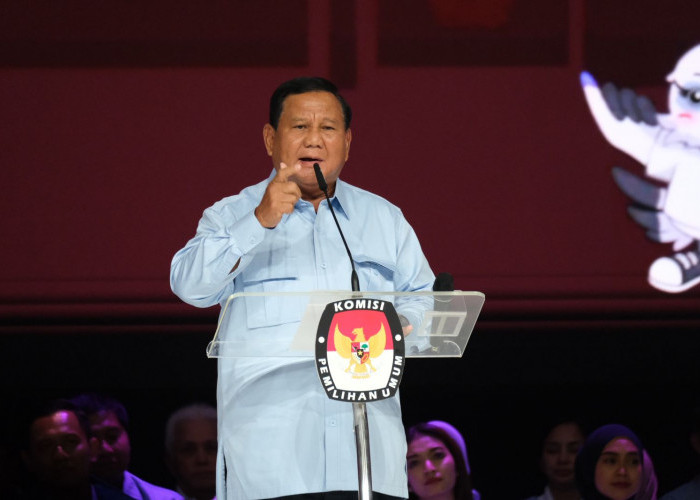 Prabowo: Jangan Anggap Internet Gratis Lebih Penting daripada Makan Gratis untuk Siswa