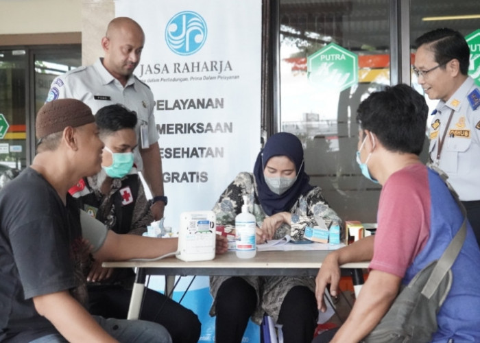 Sebelum Mengantar Pemudik, Awak Bus di Kabupaten Tangerang Jalani Cek Kesehatan