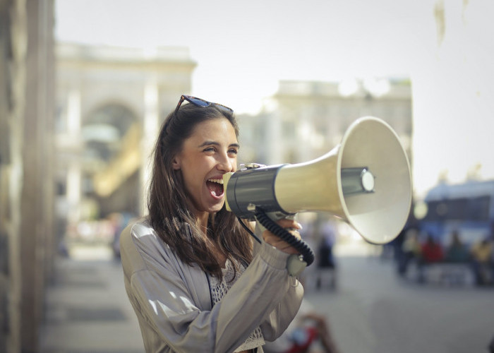 7 Langkah Menjadi Public Speaking yang Handal, Nomor 5 Jadi Kunci!