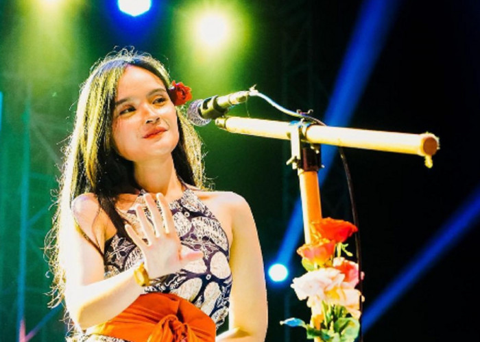 Mundur dari Soegi Bornean, Fanny Soegiarto Tetap Nyanyikan 'Asmalibrasi' 