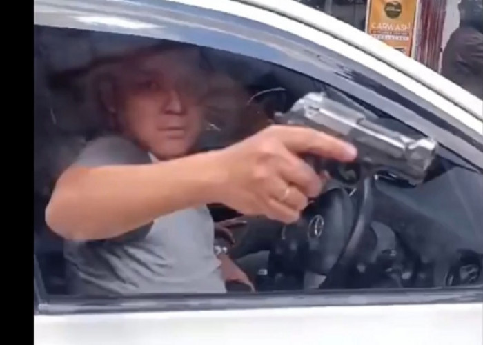  Viral Video Aksi Koboi Todong Pistol di Jaksel, Pelaku Ditangkap Polisi!