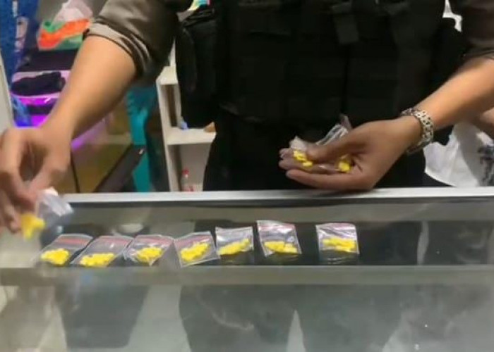 Polisi Gerebek Penjual Obat Tramadol dan Exsimer Berkedok Toko Kosmetik, Satu Orang Ditangkap