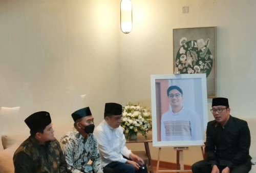 Ikut Sambut Jenazah Eril,  Erick Thohir Doakan Keluarga Ridwan Kamil Diluaskan Kesabaran
