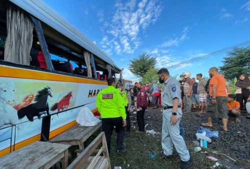 Korban Kecelakaan Kereta dengan Bus di Tulungagung Diberikan Santunan, Segini Besarannya