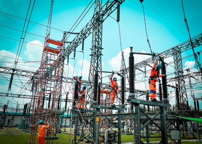 Pasukan Khusus PDKB PLN Sukses Atasi Potensi Gangguan Gardu Induk 150 kV di Mojokerto Tanpa Padam