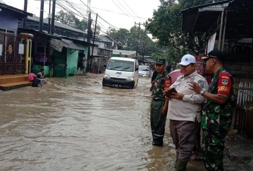Update Banjir Jakarta: Berangsur Surut, Tersisa 83 RT yang Masih Terendam Air