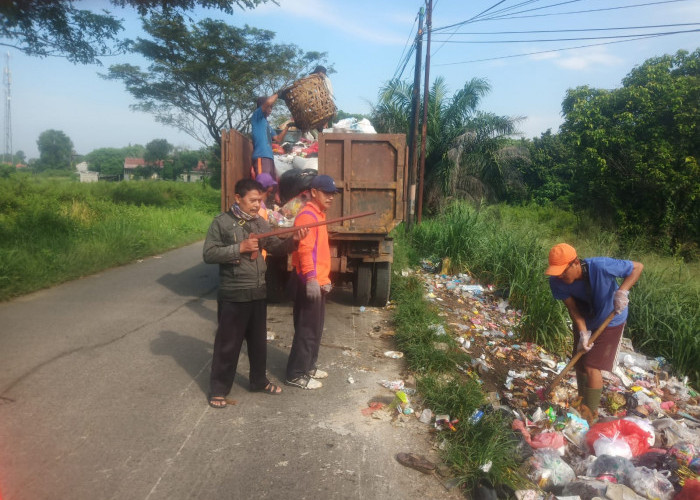 Cuma Punya 15 Armada, UPTD 4 DLHK Tangerang Maksimalkan Pengangkutan Sampah ke TPA Jatiwaringin