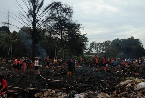 50 Bedeng dan Rumah Semi Permanen di Bantargebang Bekasi Ludes Terbakar