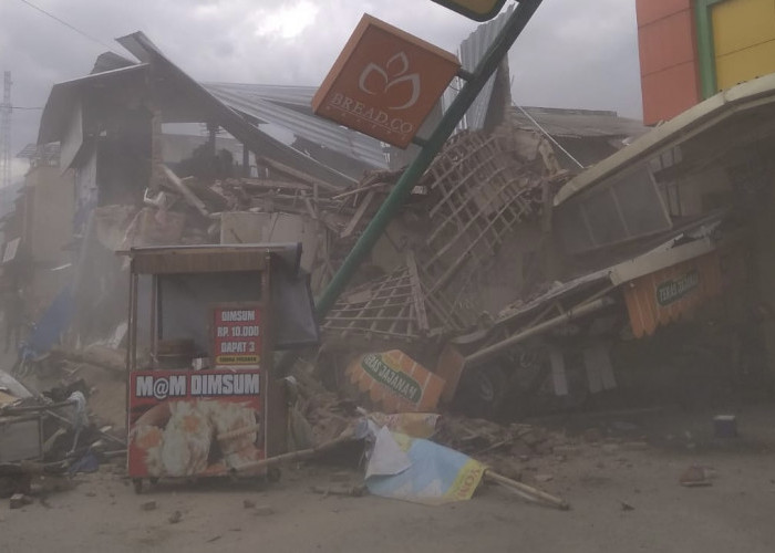 Update Korban Gempa: 268 Orang Meninggal, 151 Orang Hilang