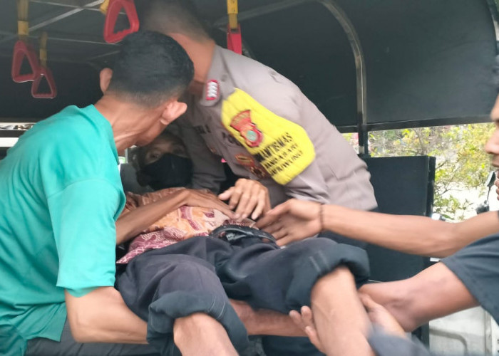 Lansia yang Dibuang Keluarganya di Pinggir Jalan Kini Ditangani Dinsos Kabupaten Tangerang