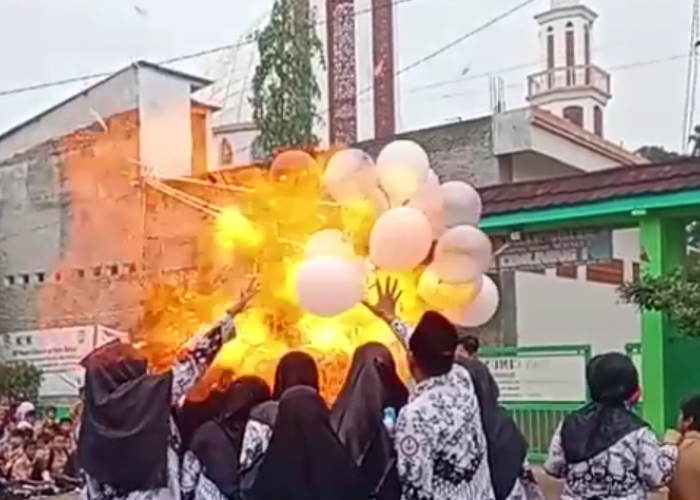 Balon Gas Meledak Keluarkan Api Saat Perayaan Hari Guru, Ini Penjelasan Disdik Kota Bekasi