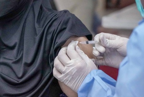 Dicecar Pertanyaan oleh Panja DPR, Kemenkes Janji Penuhi Hak Warga Muslim Dapat Vaksin Halal