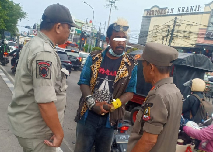 Anak Punk Bikin Resah Pengguna Angkot, Satpol PP Kota Bekasi Lakukan Pembinaan