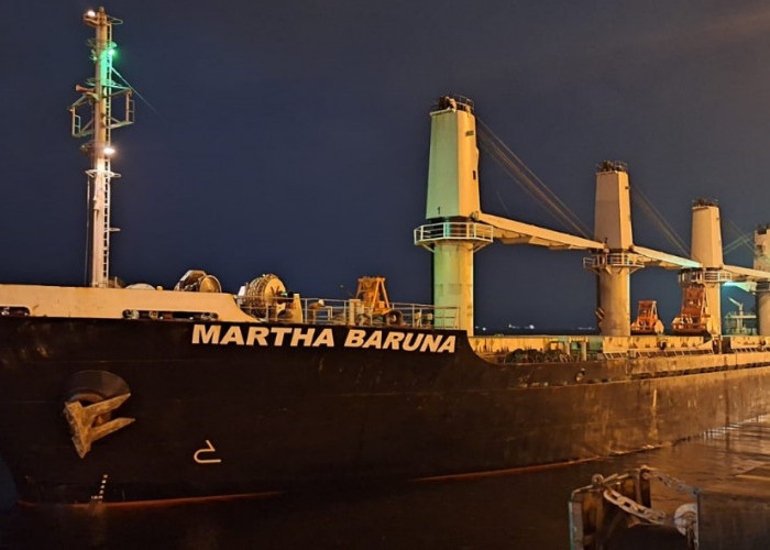 Kapal PT Pelayaran Bahtera Adhiguna Berhasil Selamatkan Tiga Nelayan di Samudera Hindia