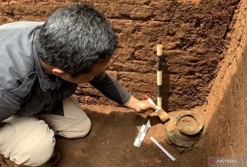 Penemuan Terbaru! Arkeolog Temukan Artefak dari Emas di Situs Srigading Malang Jawa Timur, Diperkirakan...