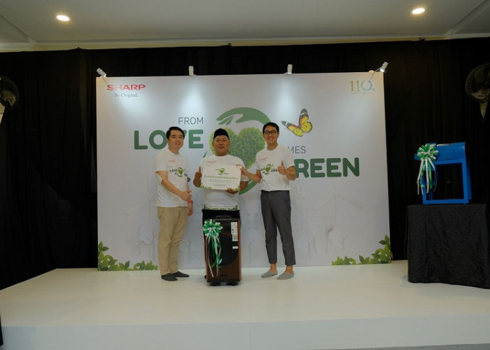 Sharp Tingkatkan Kesadaran Peduli Lingkungan Siswa Sekolah di Surabaya
