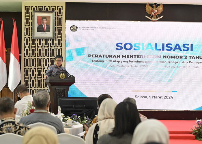 Dukung Pengembangan EBT di Indonesia, PLN Siap Jalankan Permen ESDM Nomor 2 Tahun 2024 terkait PLTS Atap