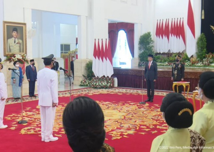 Presiden Jokowi Resmi Lantik Gubernur dan Wagub DIY Periode 2022-2027
