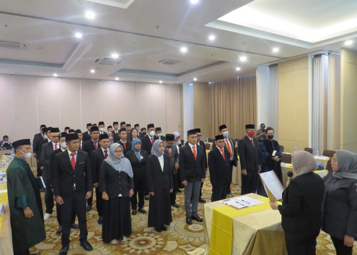 36 Panitia Pengawas Pemilu Kecamatan Dilantik Bawaslu Kota Bekasi 