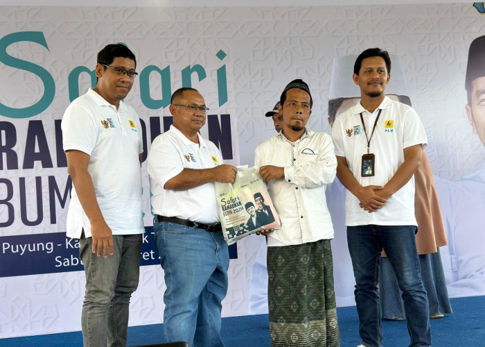 Safari Ramadan BUMN 2024, PLN Berikan 1.000 Paket Sembako Murah ke Masyarakat Lombok Tengah
