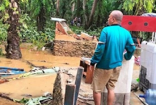 Banjir Terjang Mukomuko Bengkulu Berdampak Kerusakan Rumah Warga, Kepala Desa Diminta Bikin Proposal