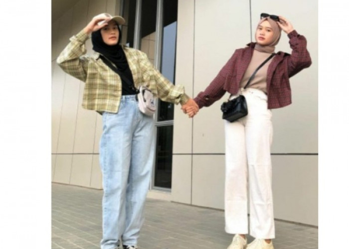 7 Outfit Hijab Kekinian untuk Jalan Santai Bersama Bestie atau Pasangan
